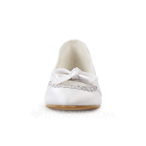 Women's Silk Satin Rhinestone With Closed Toe Flat Heel Evening Shoes