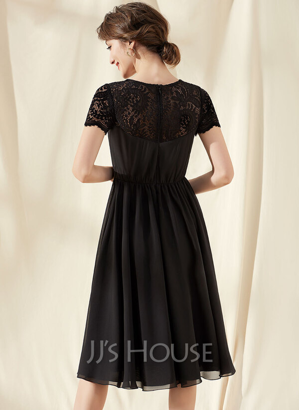 A-Line Scoop Neck Knee-Length Chiffon Lace Cocktail Dress With Ruffle ...