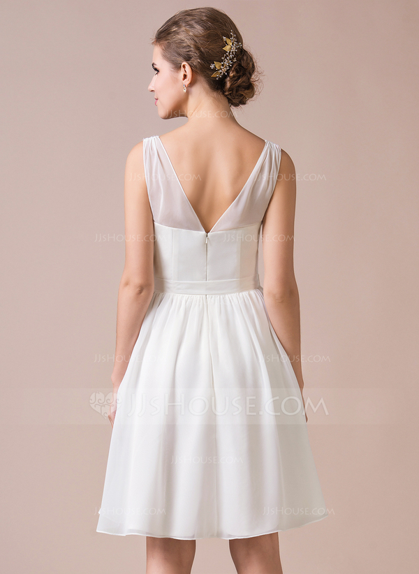 A-Line/Princess V-neck Knee-Length Chiffon Bridesmaid Dress With Bow(s ...