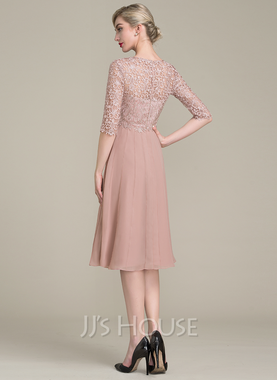 A-Line/Princess Scoop Neck Knee-Length Chiffon Lace Cocktail Dress ...