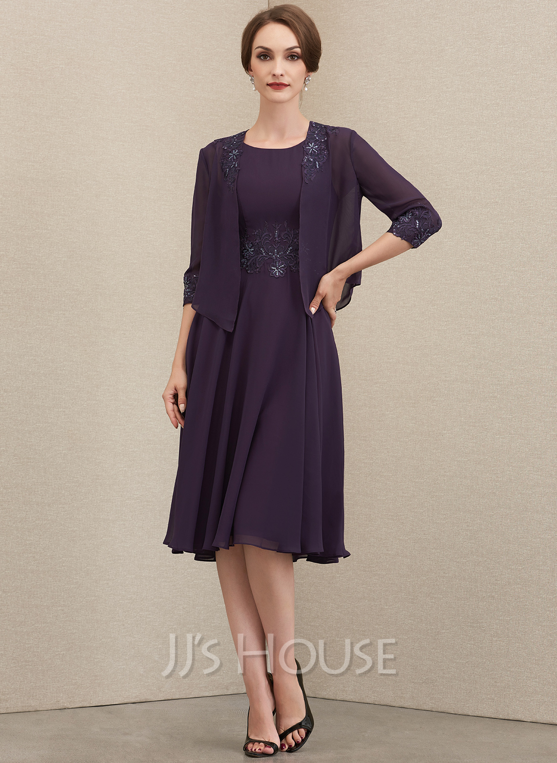 A-Line Scoop Neck Knee-Length Chiffon Lace Cocktail Dress With Sequins ...