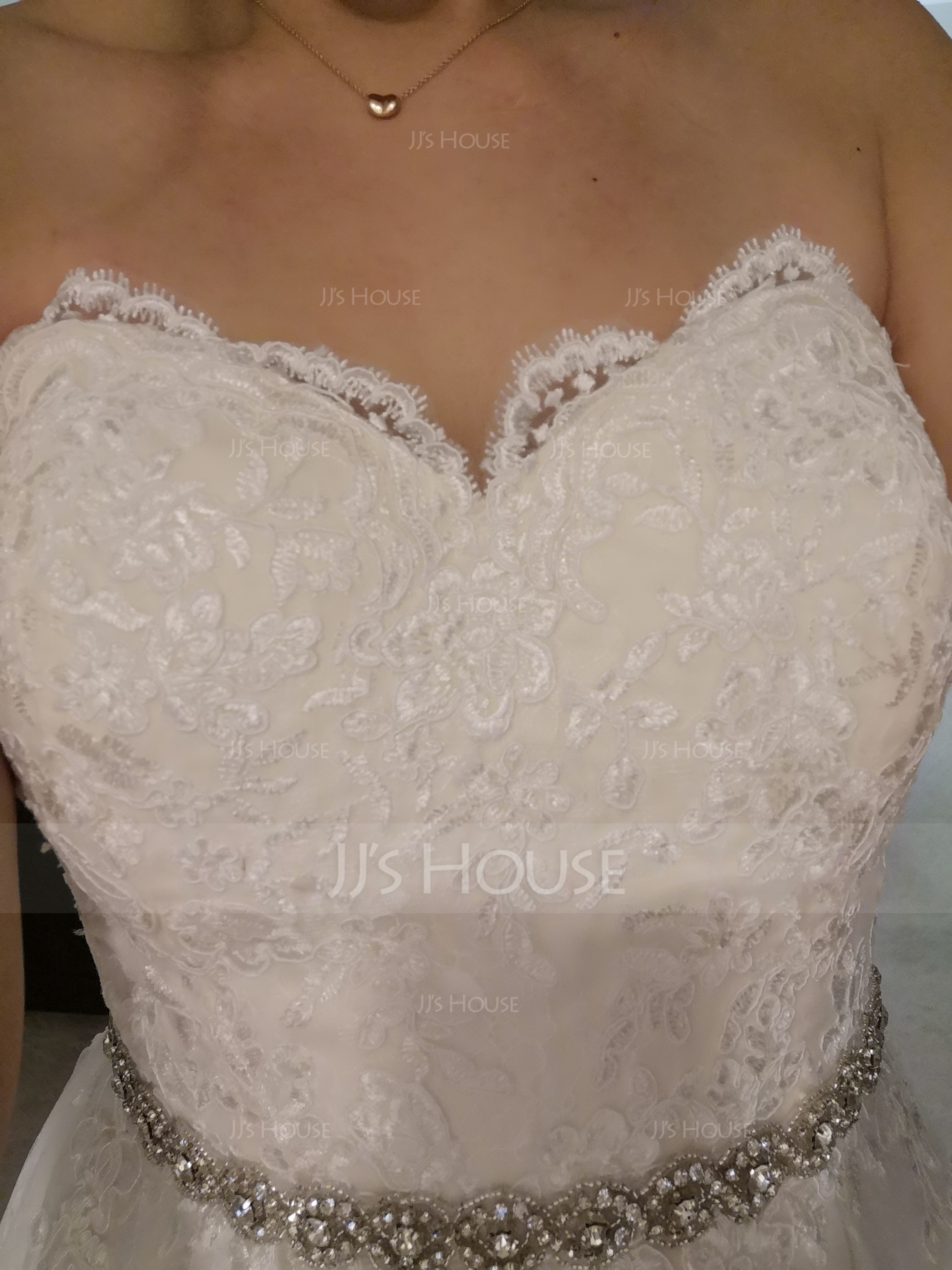A-Line/Princess Sweetheart Sleeveless Asymmetrical Wedding Dress With Lace main image 1